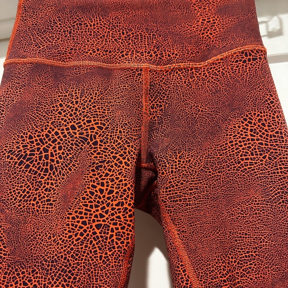 Lululemon workout pants - Picture 2 of 5